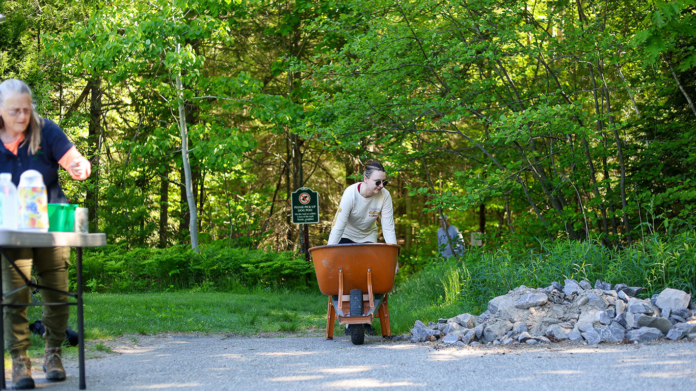 SBSIWildwoodTrailCleanUp_Blog11.jpg
