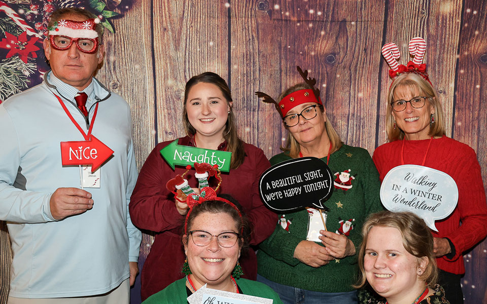 HolidaySocial_December2024_Blog16-(1).jpg HolidaySocial_December2024_Blog16-(1).jpg